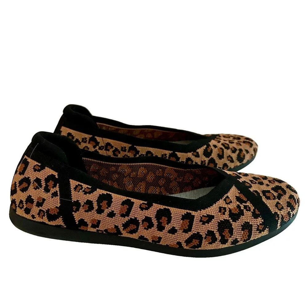 Women’s Cloudsteppers by Clarks Animal Print Stretch Flats Shoes Size 10